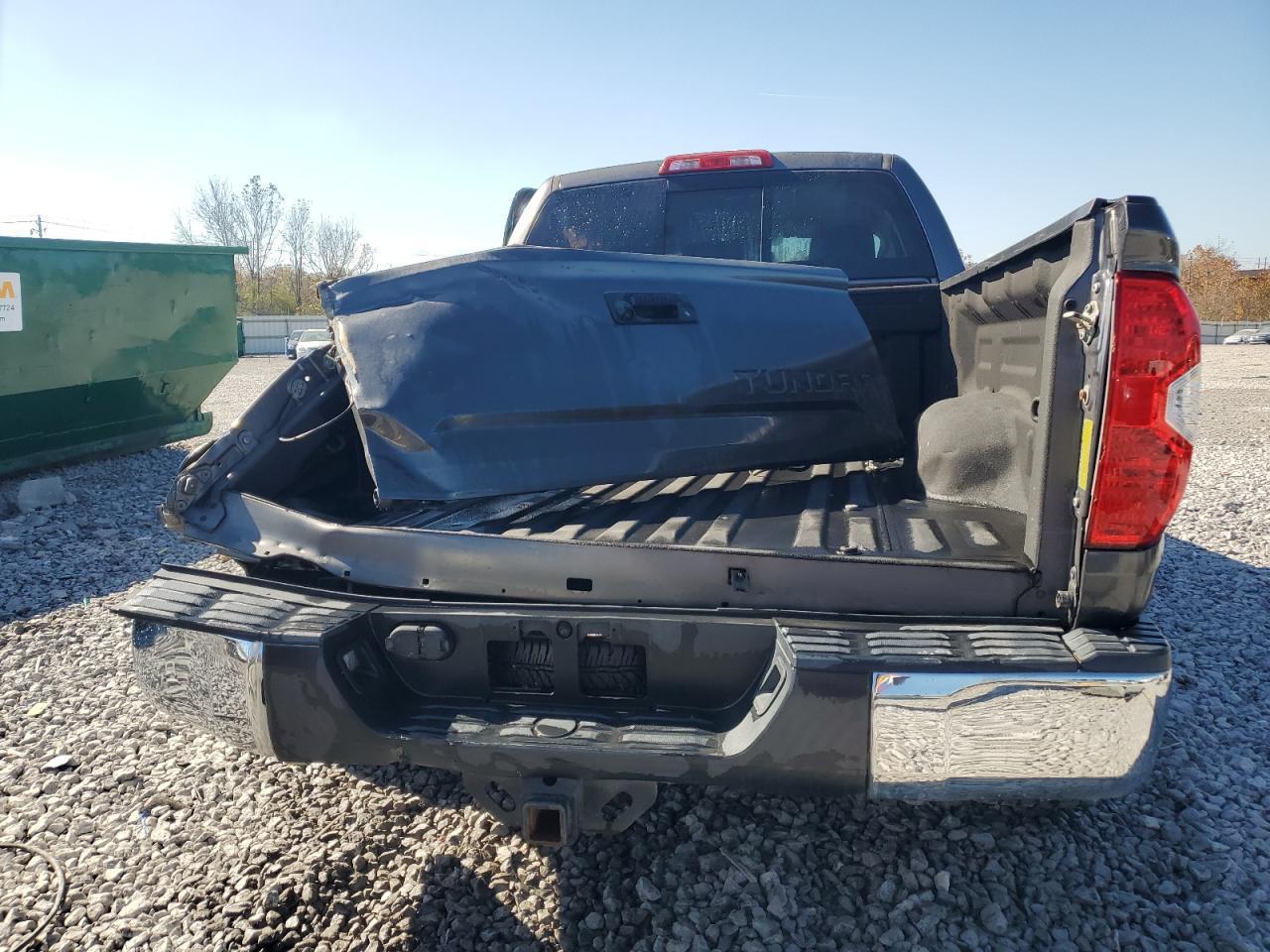 2017 TOYOTA TUNDRA