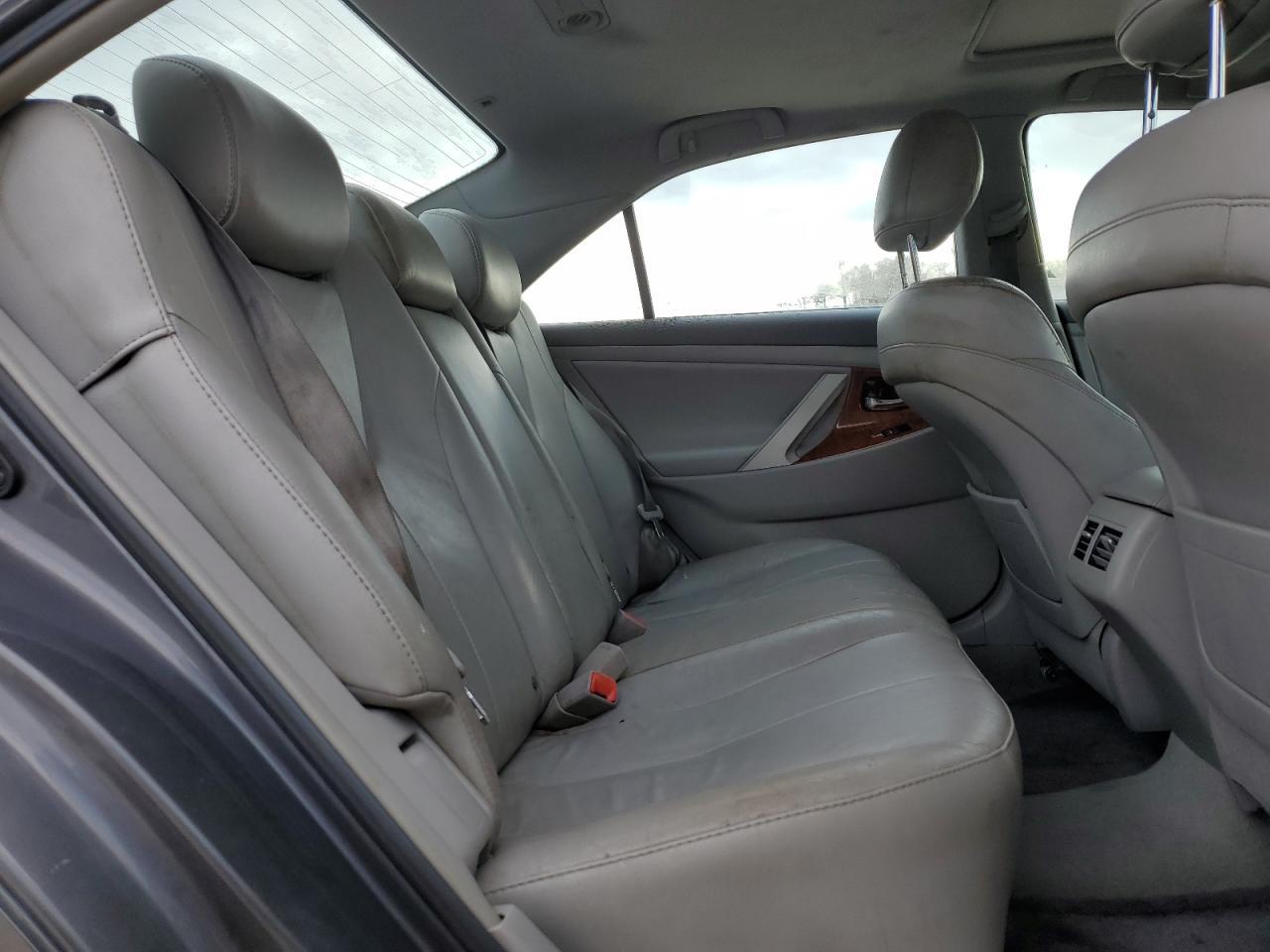 2011 TOYOTA CAMRY