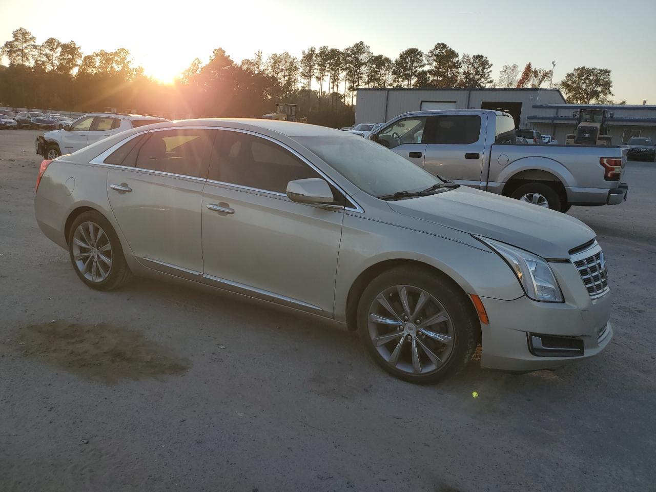 2013 CADILLAC XTS