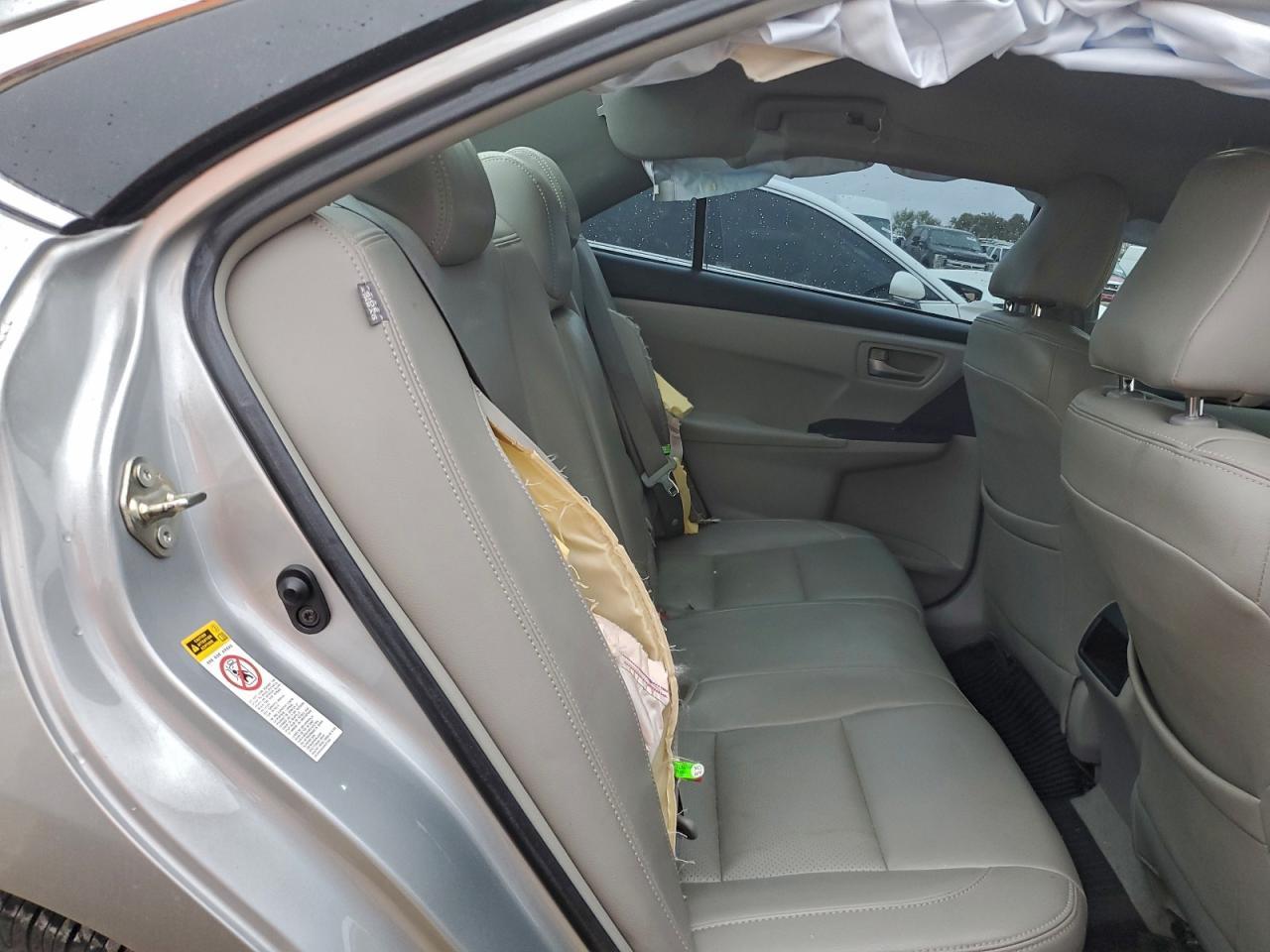 2016 TOYOTA CAMRY