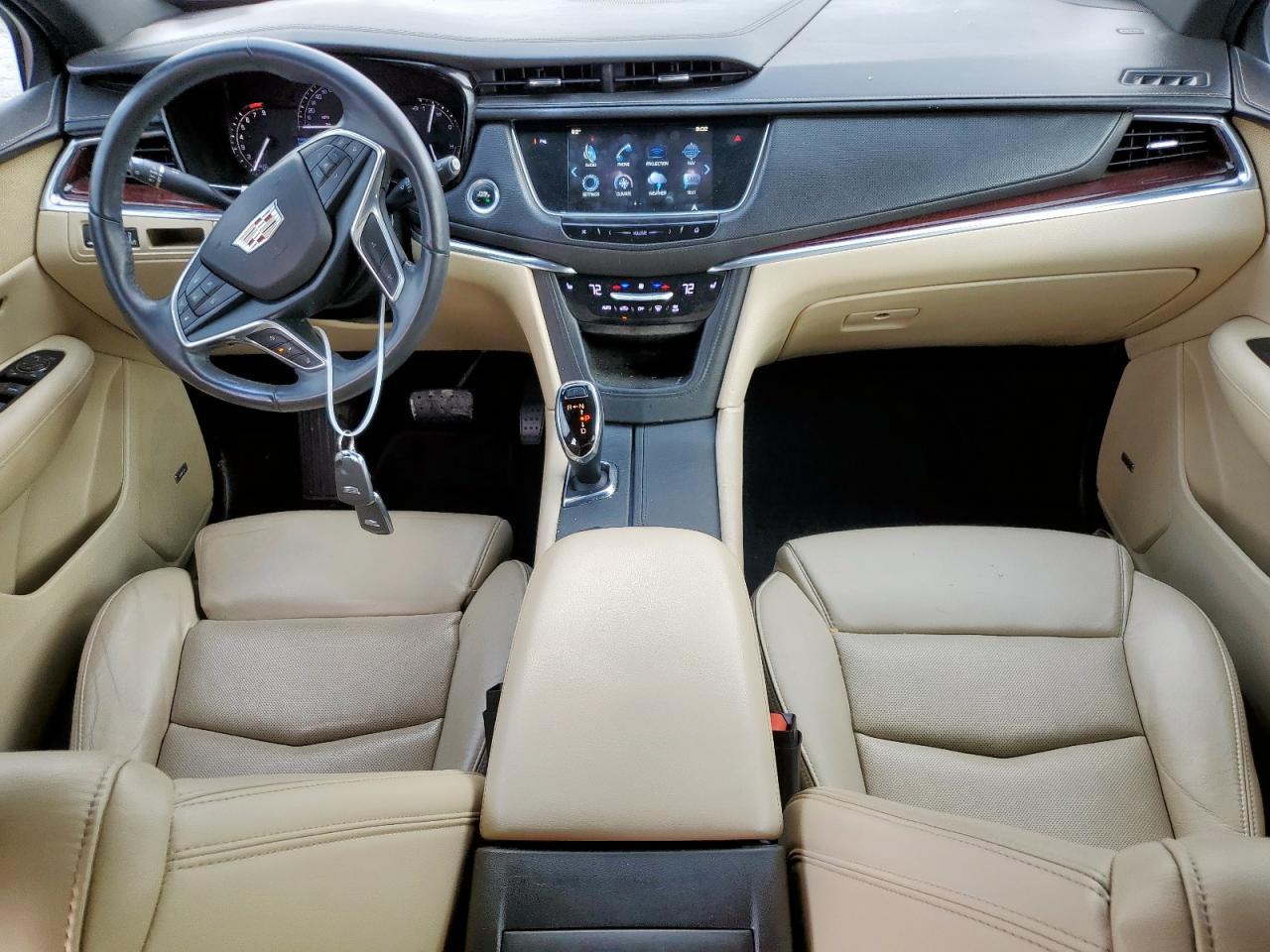 2017 CADILLAC XT5