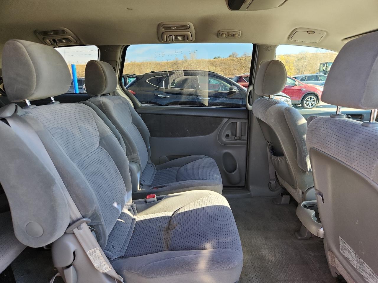 2006 TOYOTA SIENNA