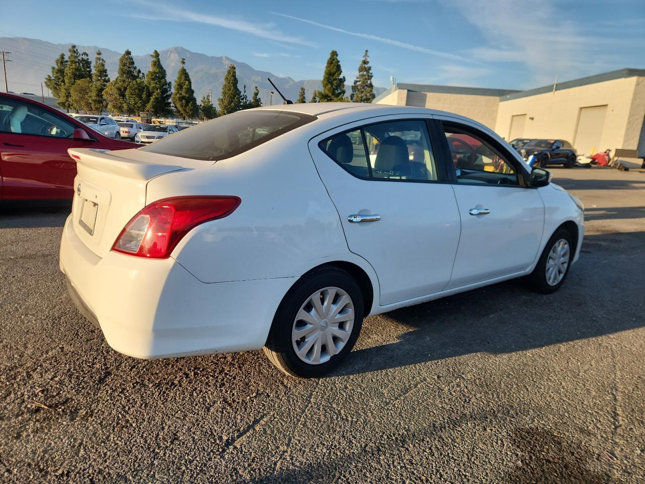 2019 NISSAN VERSA