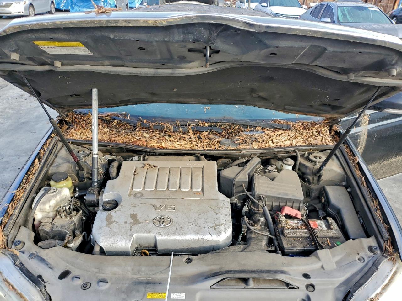 2011 TOYOTA Avalon