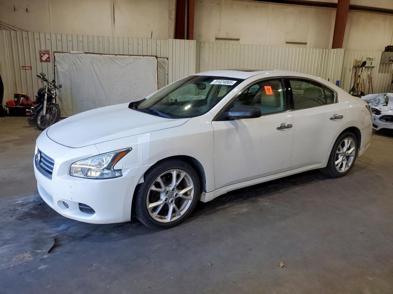 2012 NISSAN Maxima