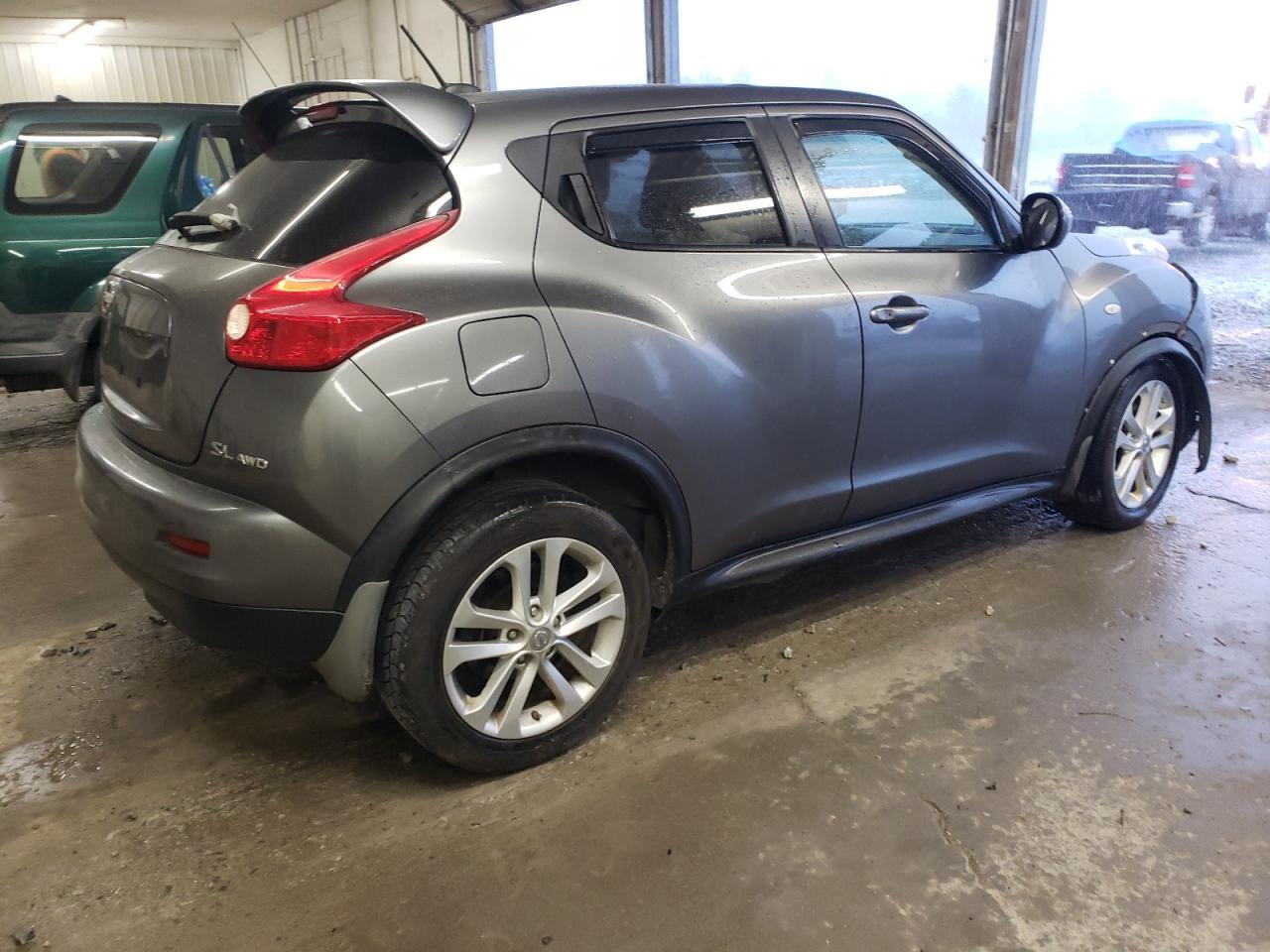 2011 NISSAN Juke