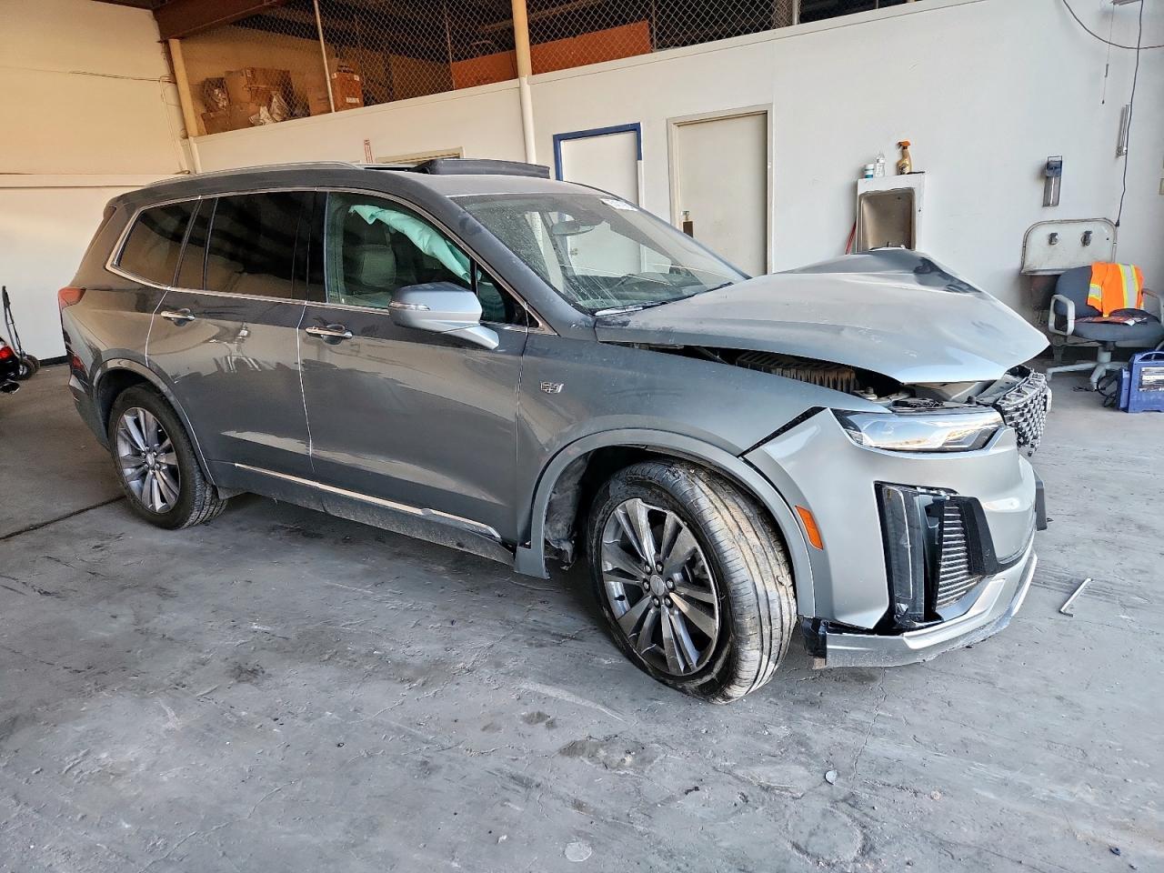 2023 CADILLAC XT6