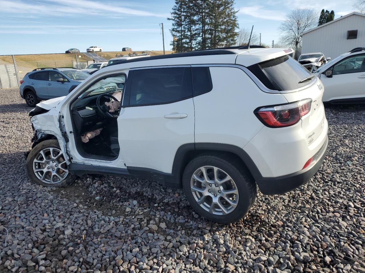 2022 JEEP Compass