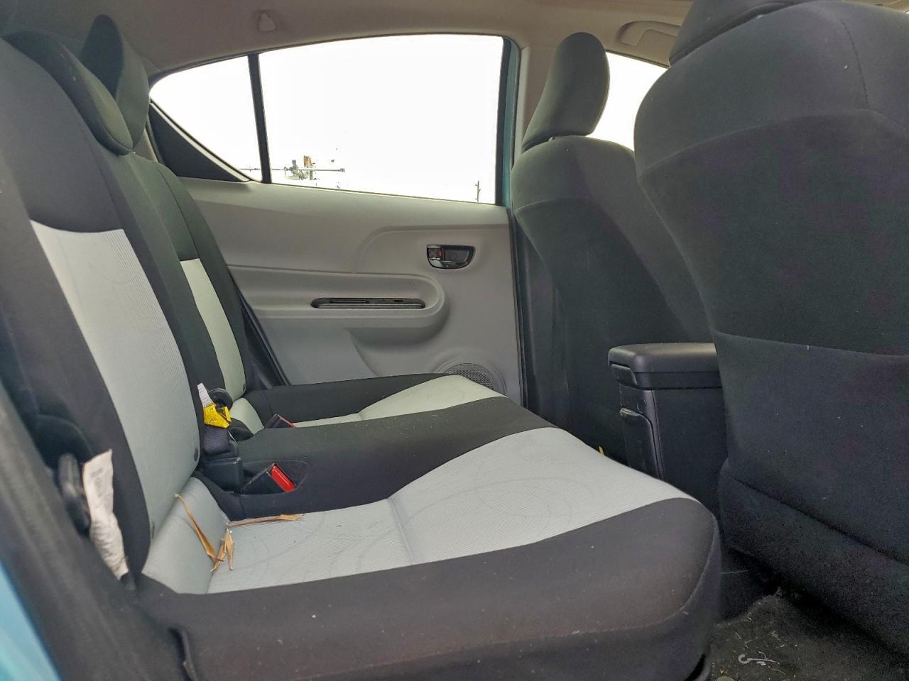 2012 TOYOTA Prius c