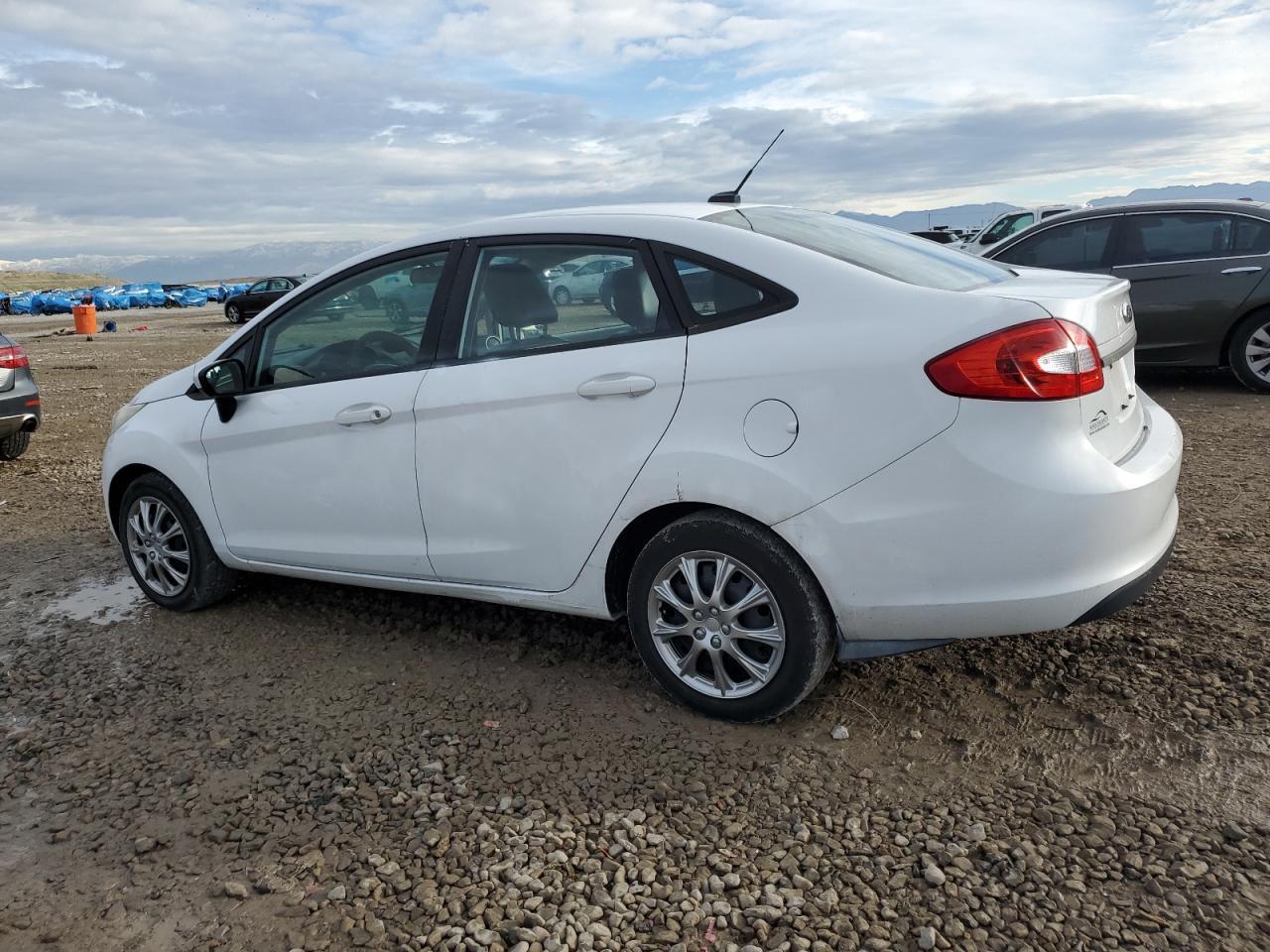 2013 FORD Fiesta