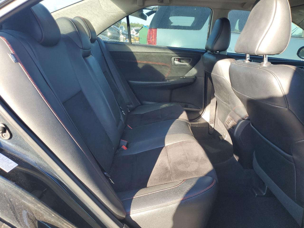 2015 TOYOTA CAMRY