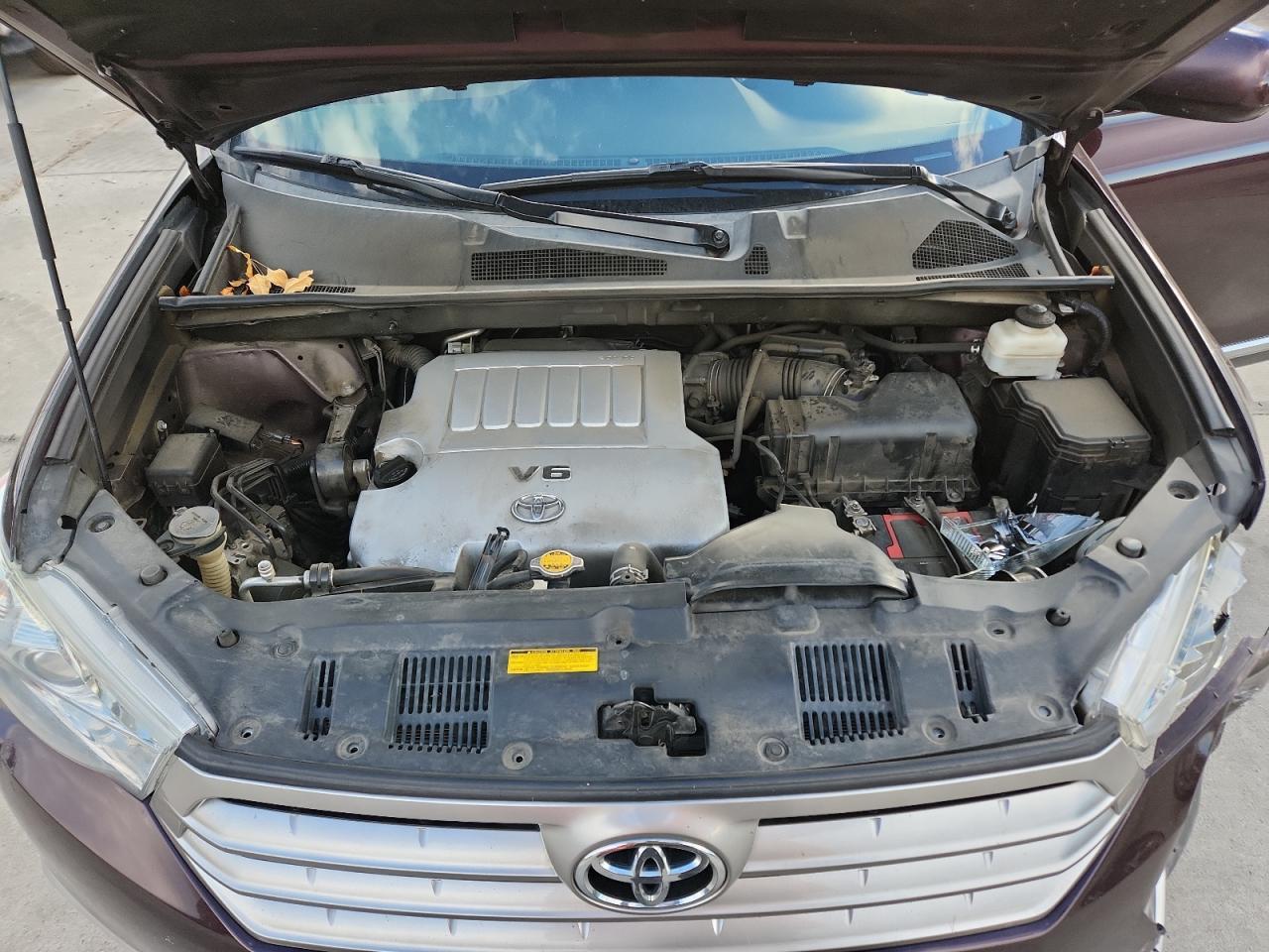 2013 TOYOTA HIGHLANDER