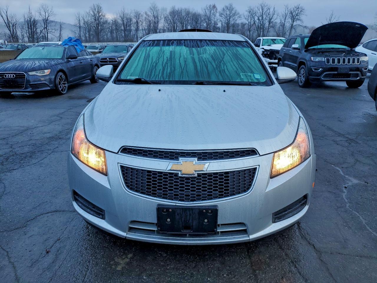 2011 CHEVROLET CRUZE