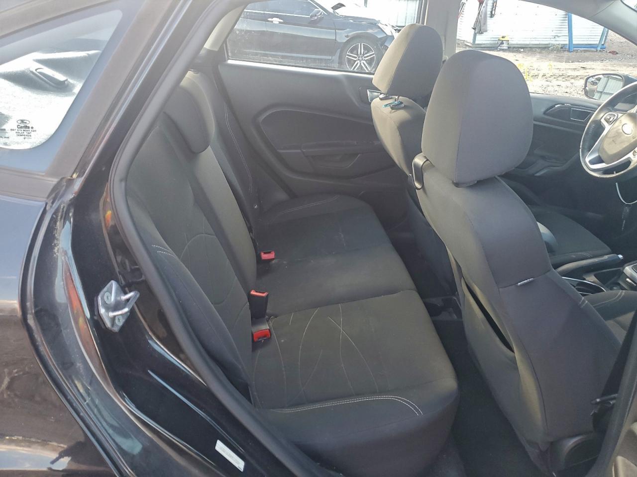 2015 FORD Fiesta