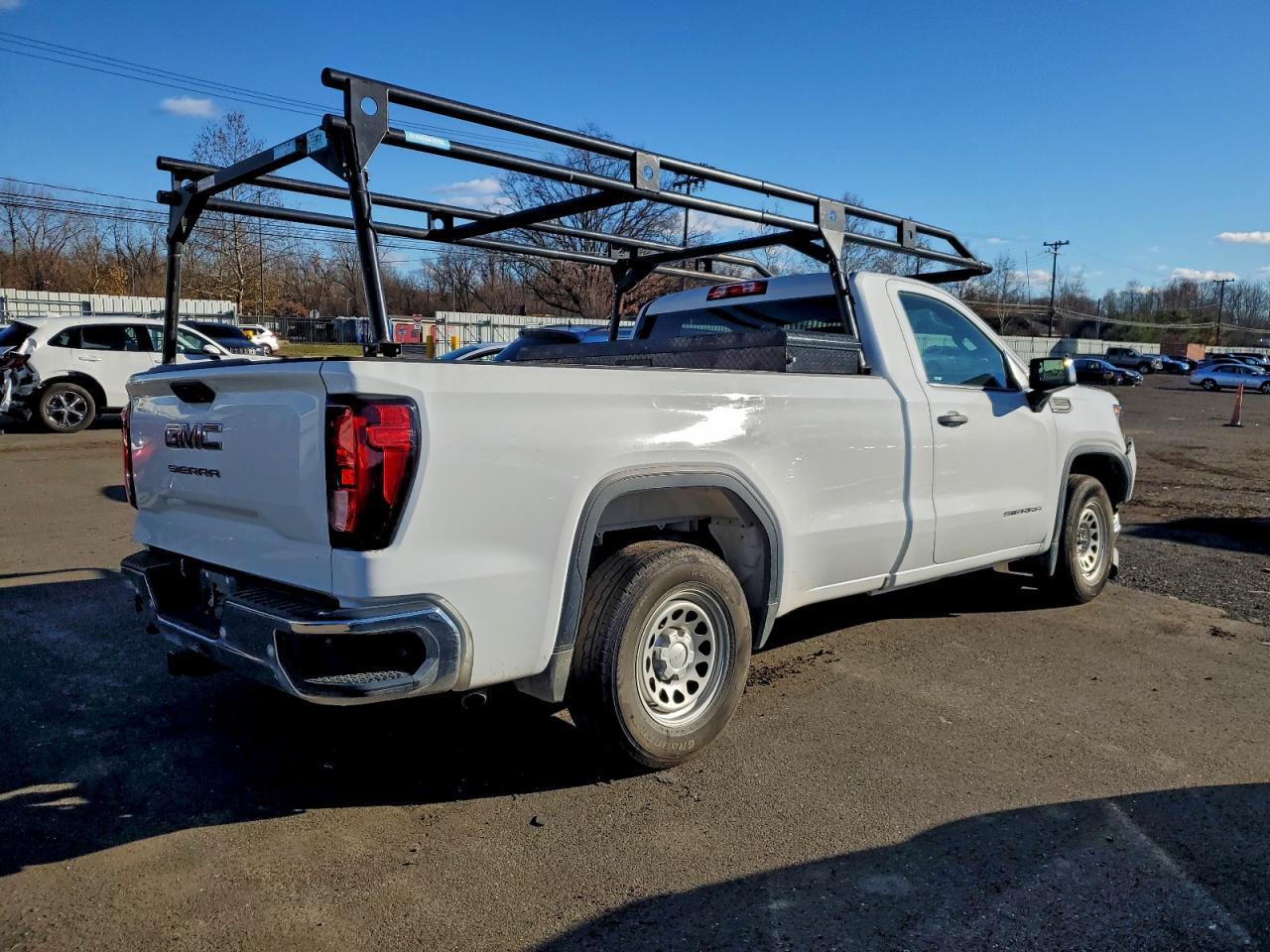2024 GMC Sierra