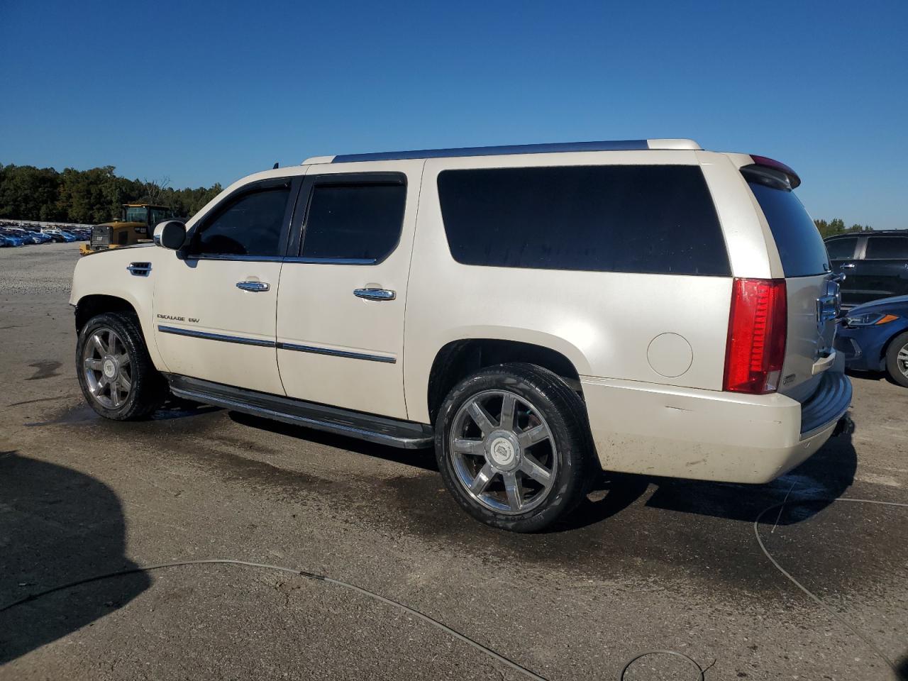 2010 CADILLAC Escalade ESV