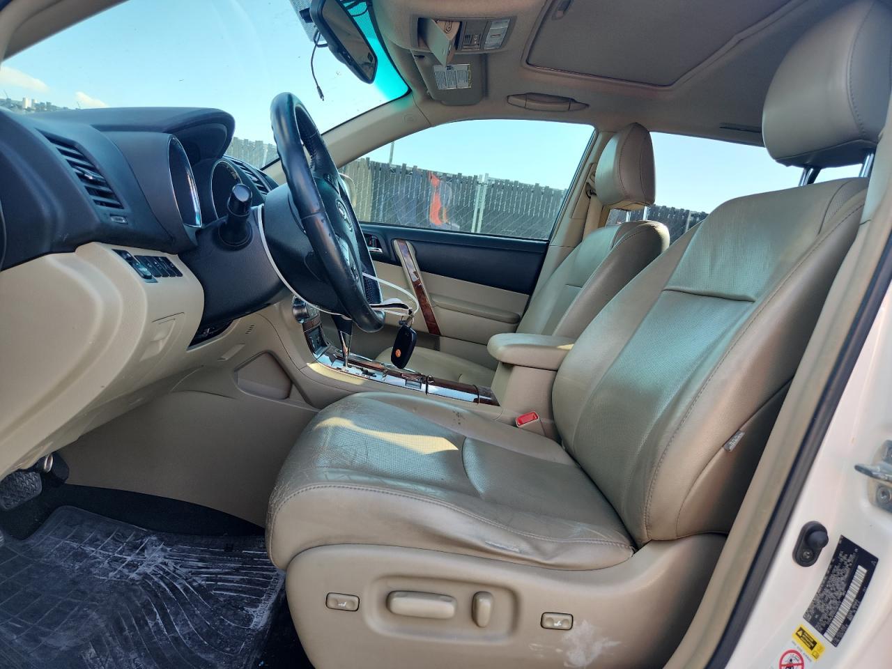 2012 TOYOTA HIGHLANDER