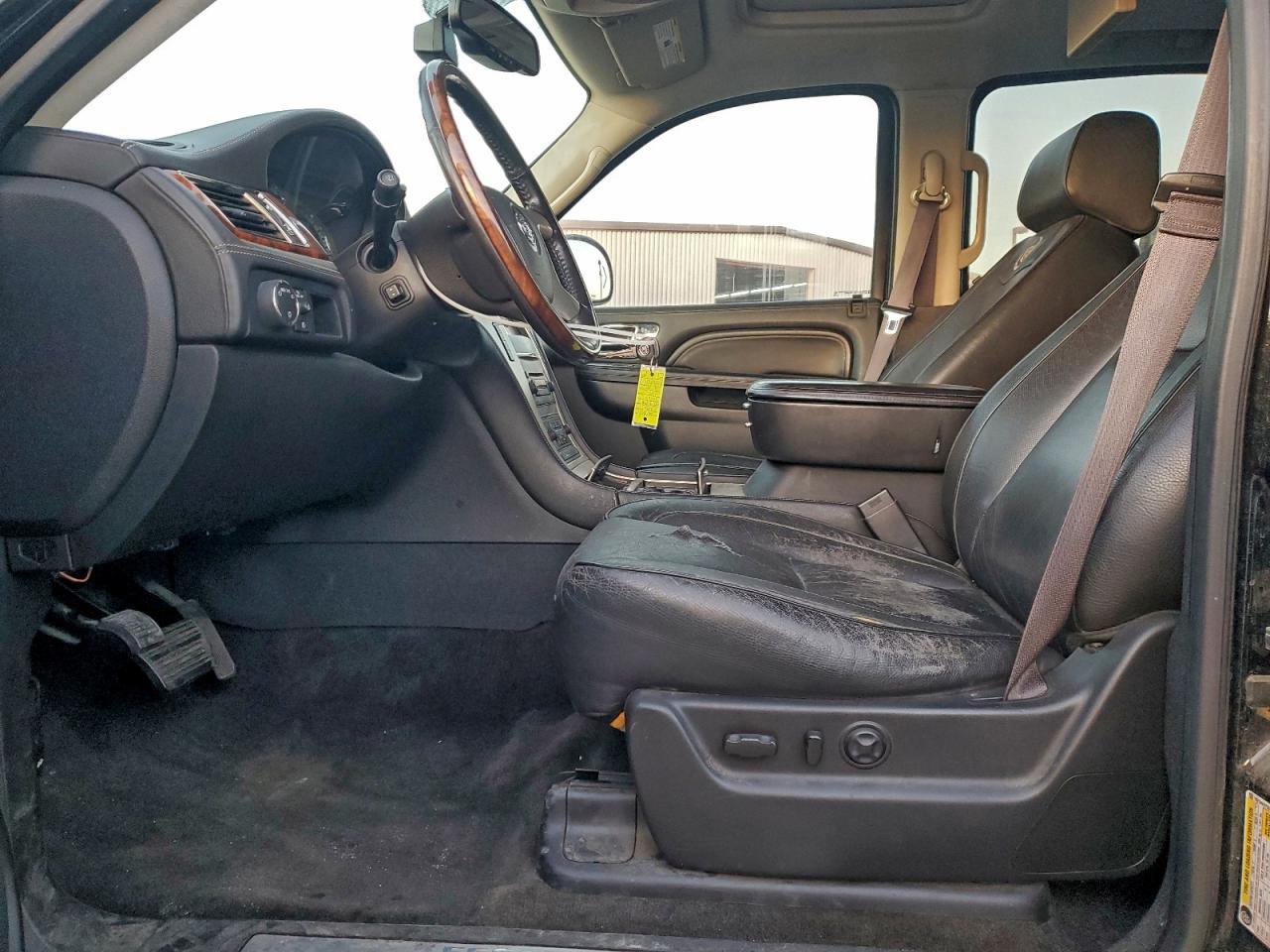 2013 CADILLAC Escalade ESV