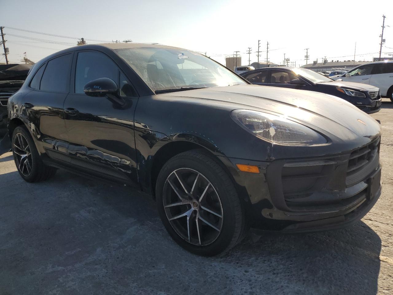 2023 PORSCHE Macan