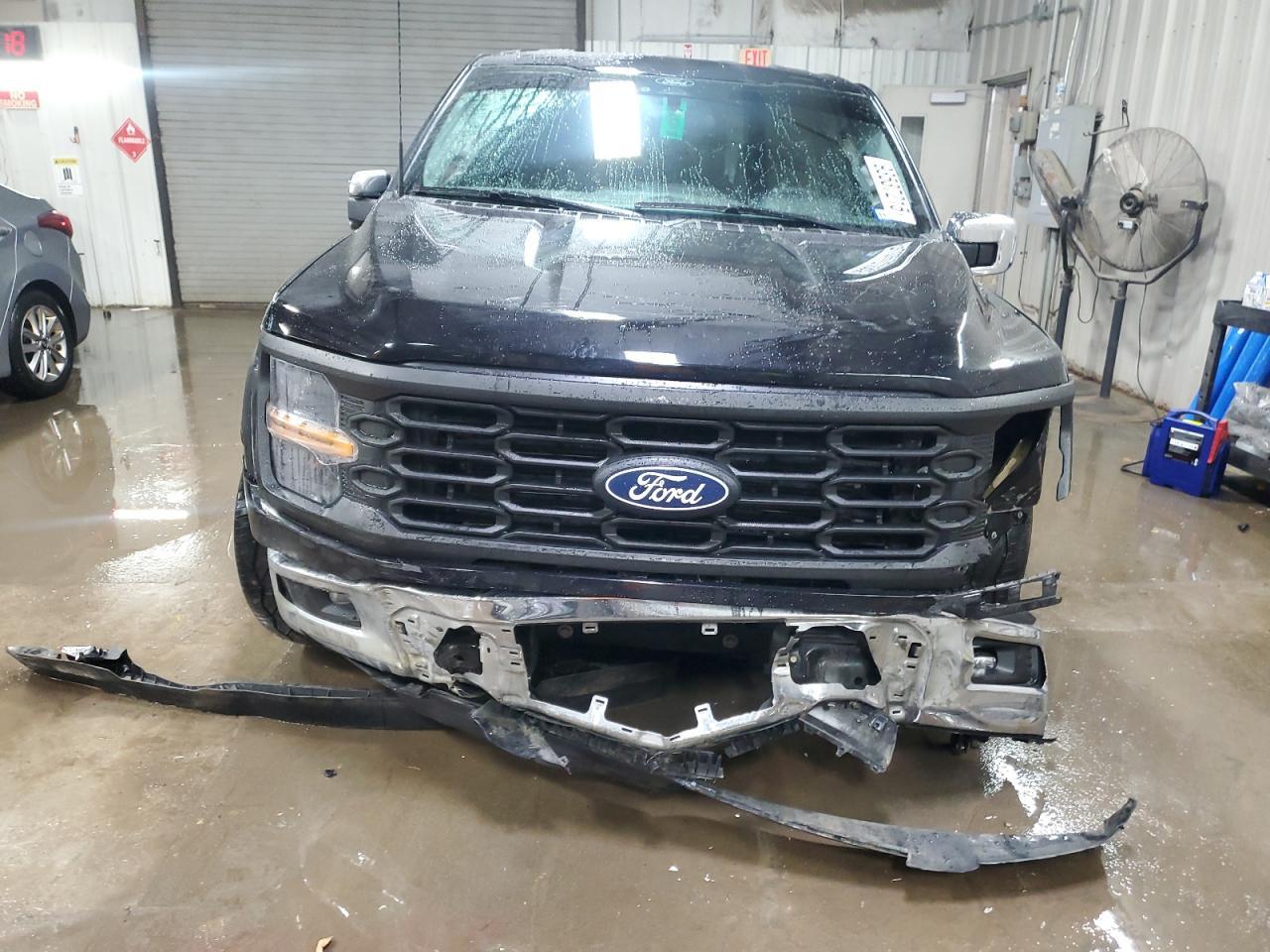 2024 FORD F-150 Lightning