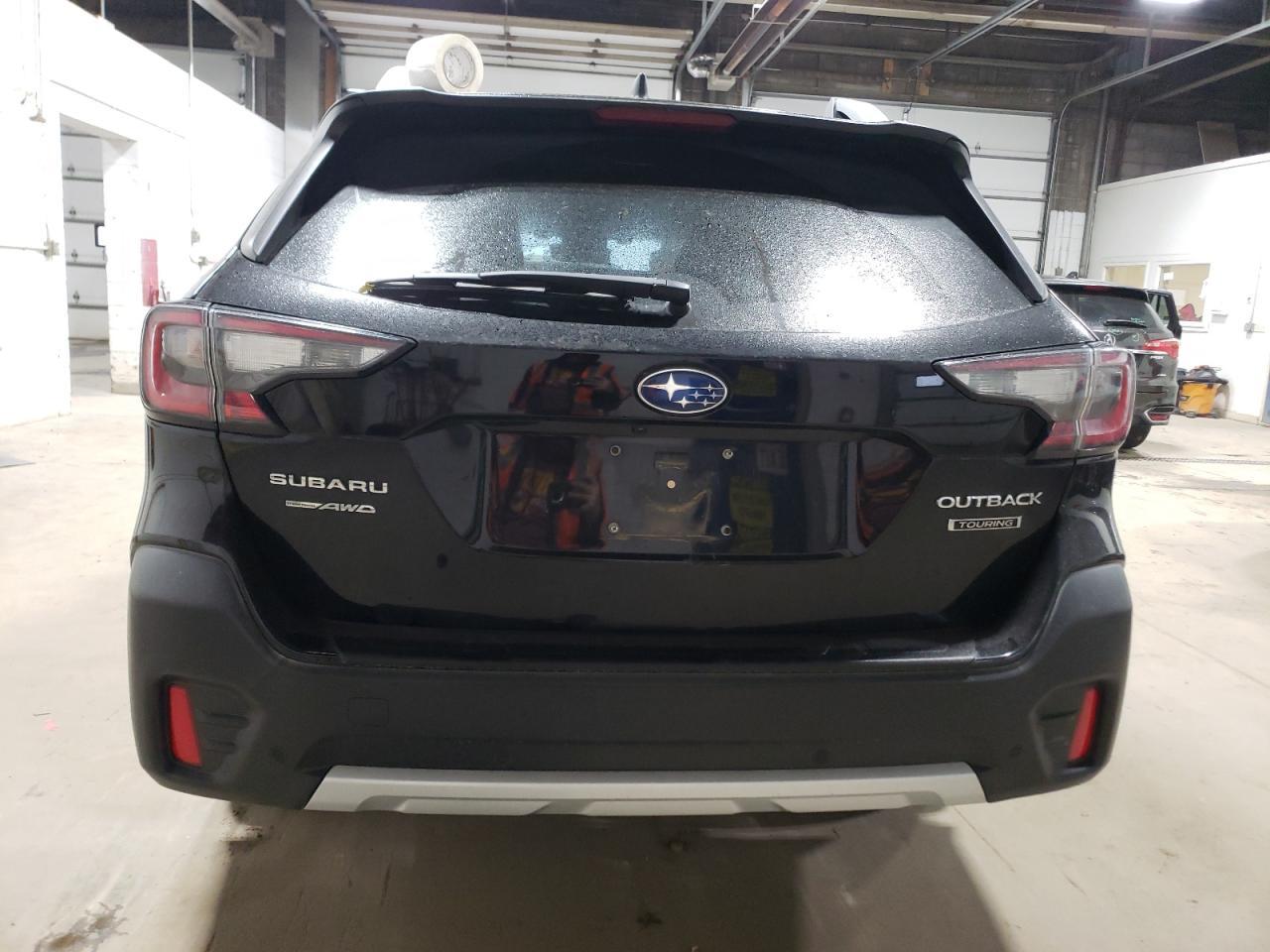 2020 SUBARU Outback