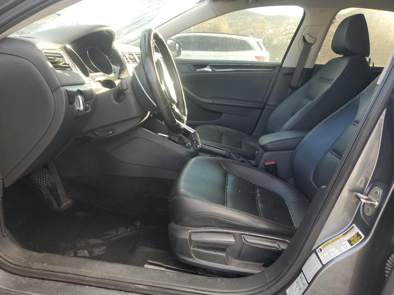 2016 VOLKSWAGEN JETTA