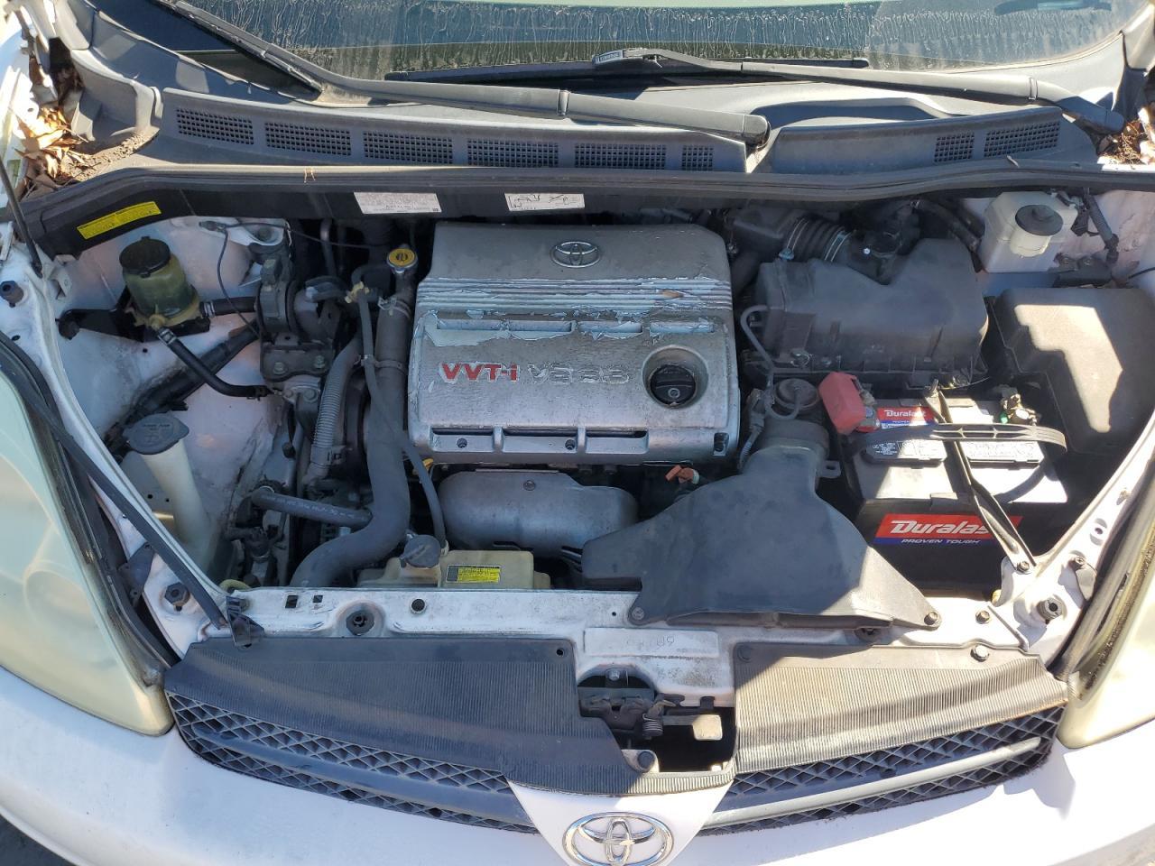2004 TOYOTA SIENNA