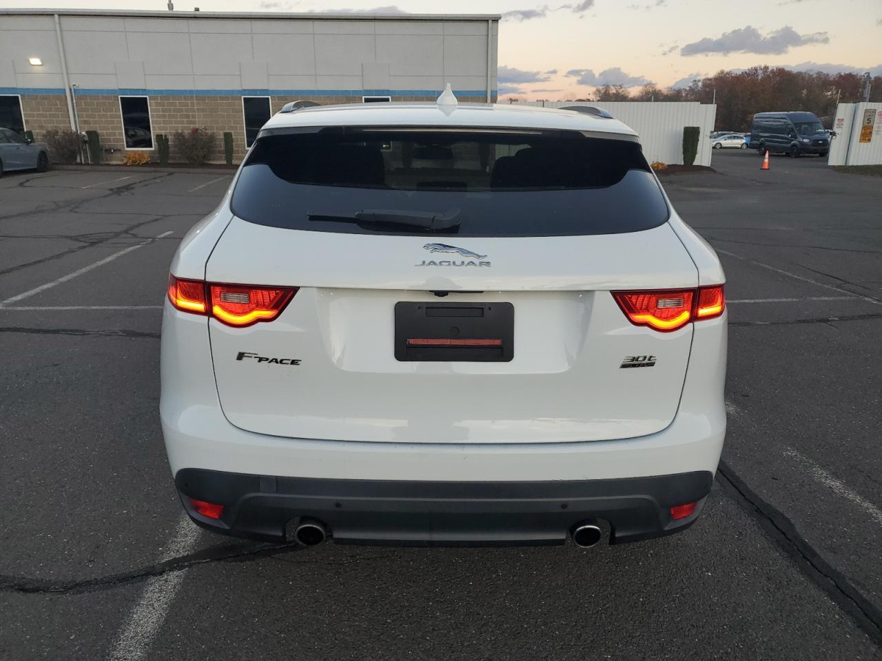 2018 JAGUAR F-Pace