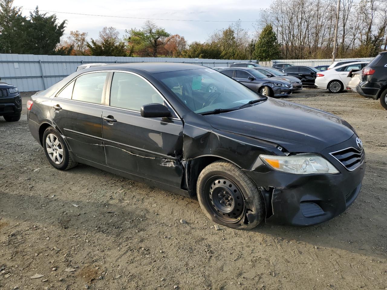 2011 TOYOTA CAMRY