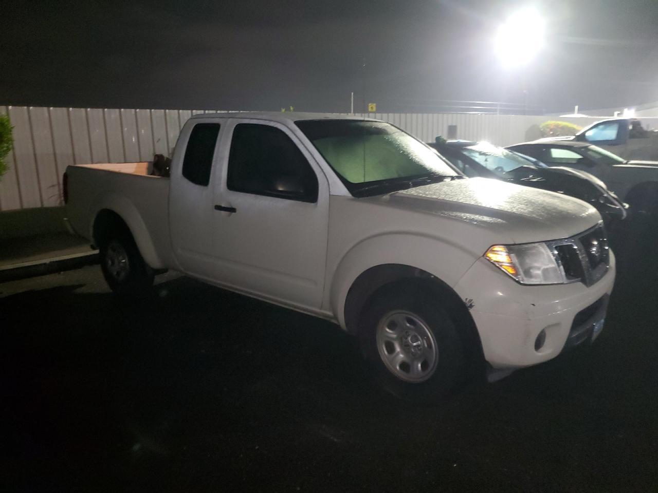 2017 NISSAN Frontier