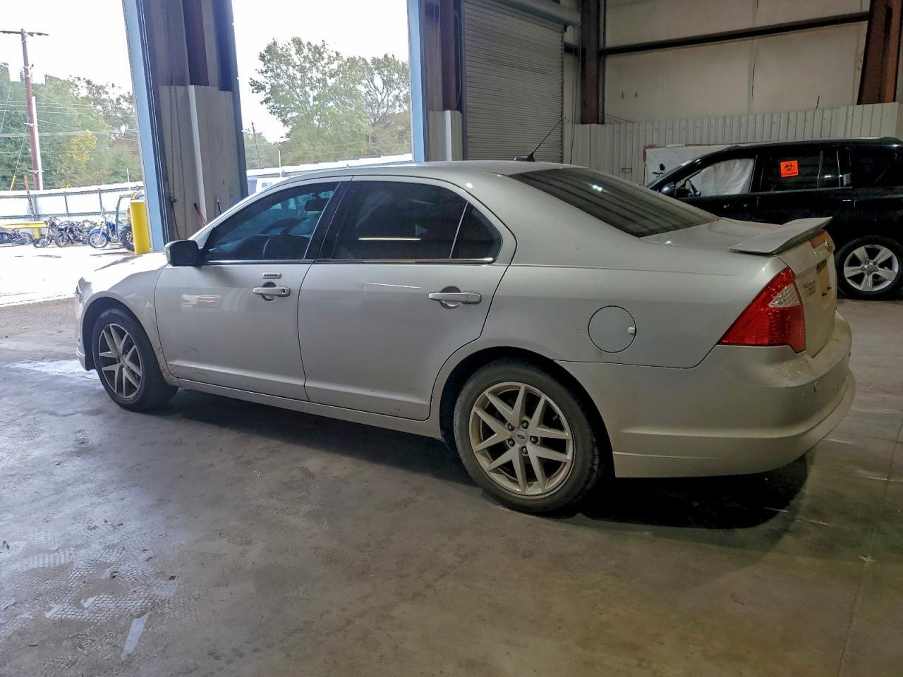 2011 FORD FUSION