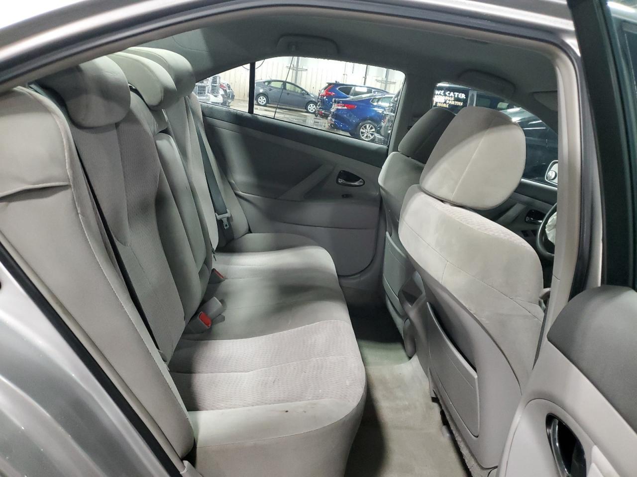 2011 TOYOTA CAMRY