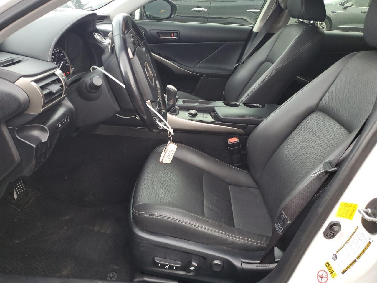 2016 LEXUS IS 300