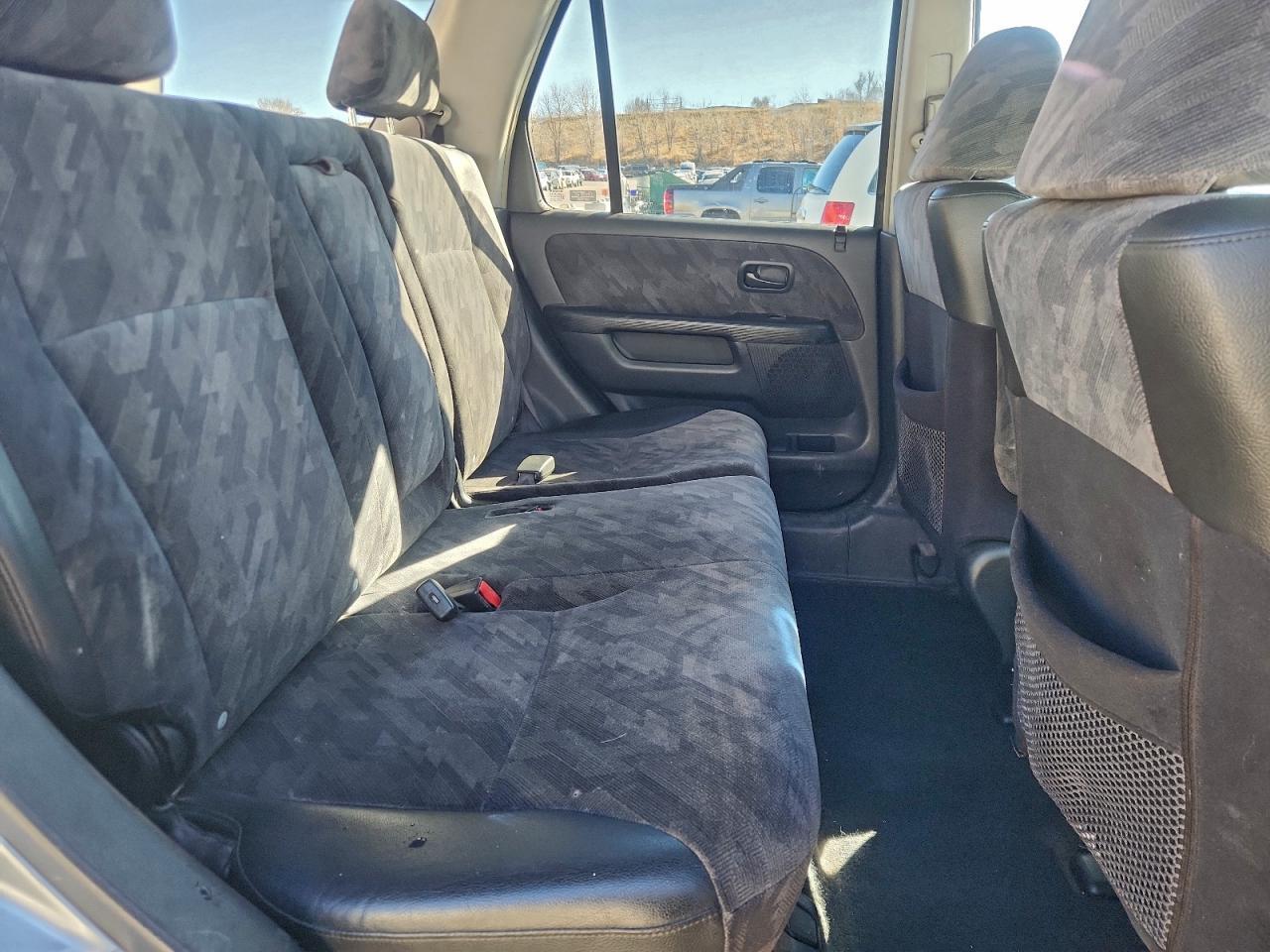 2004 HONDA CR-V
