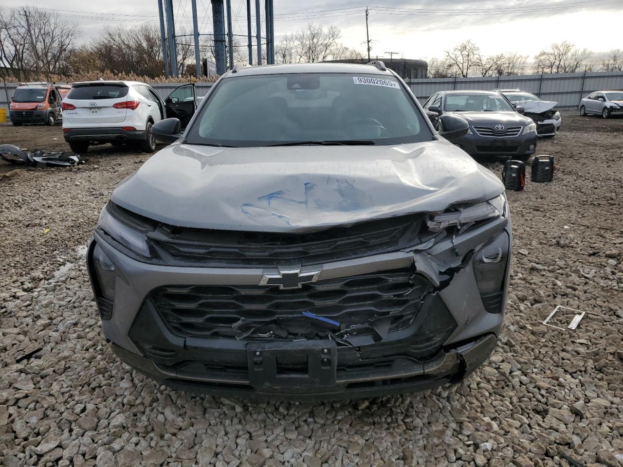 2025 CHEVROLET TRAX