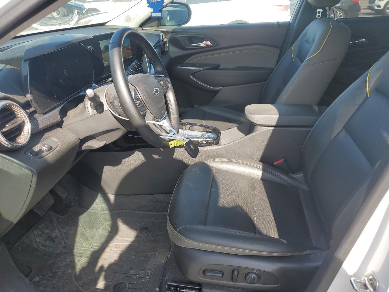 2025 CHEVROLET TRAX