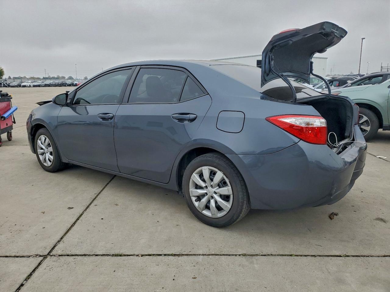 2015 TOYOTA COROLLA