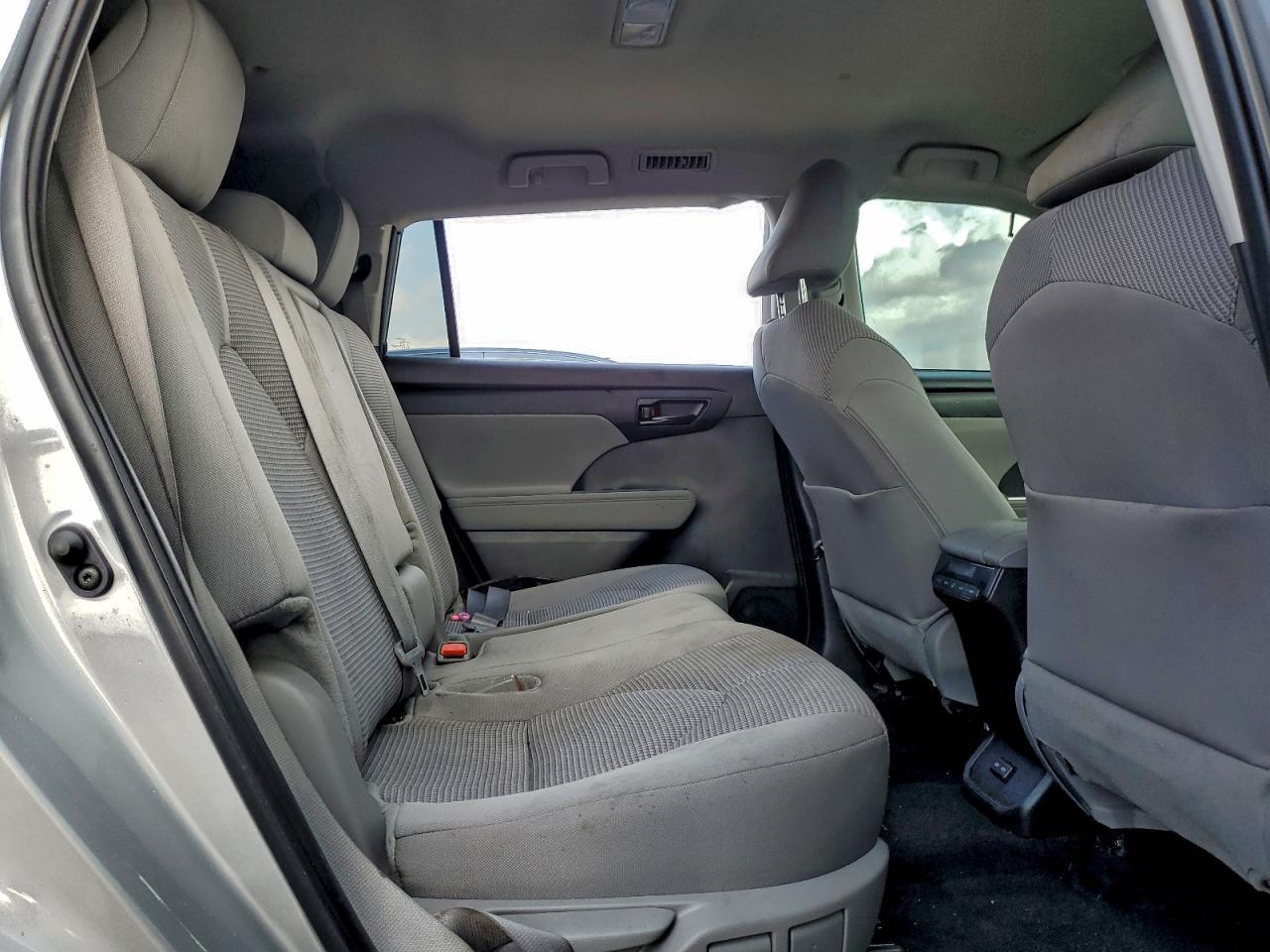 2024 TOYOTA HIGHLANDER