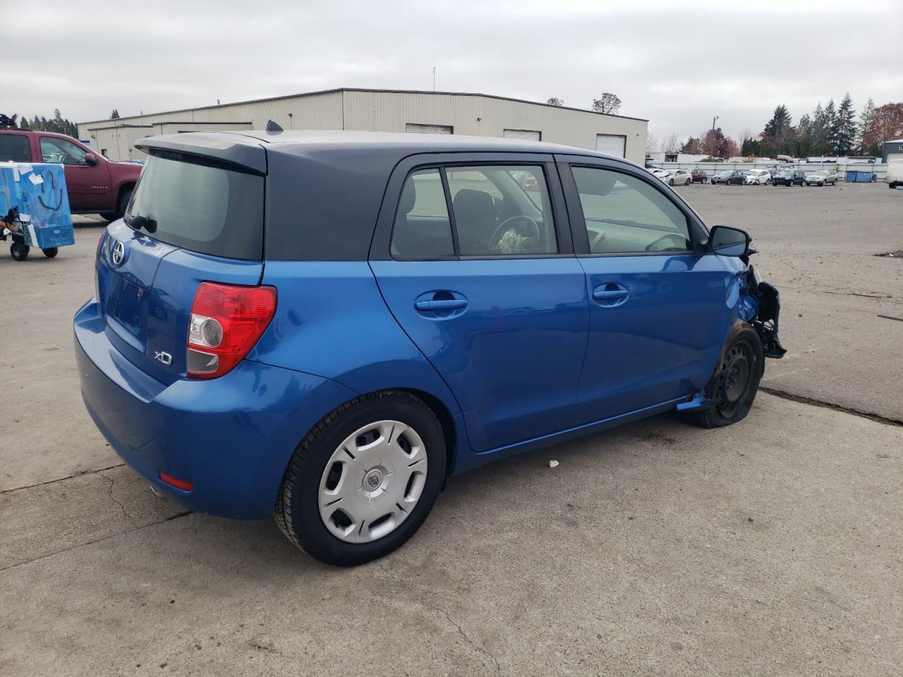 2013 TOYOTA SCION