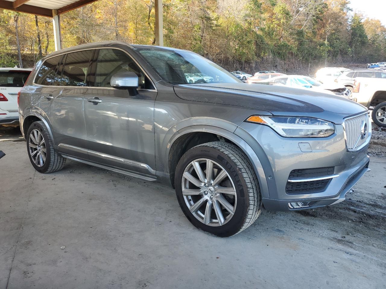2018 VOLVO XC90
