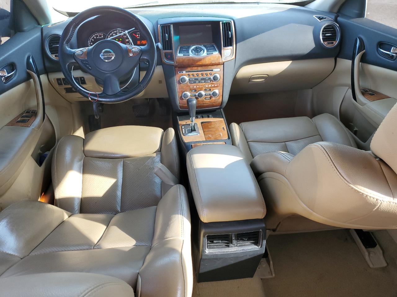 2011 NISSAN Maxima