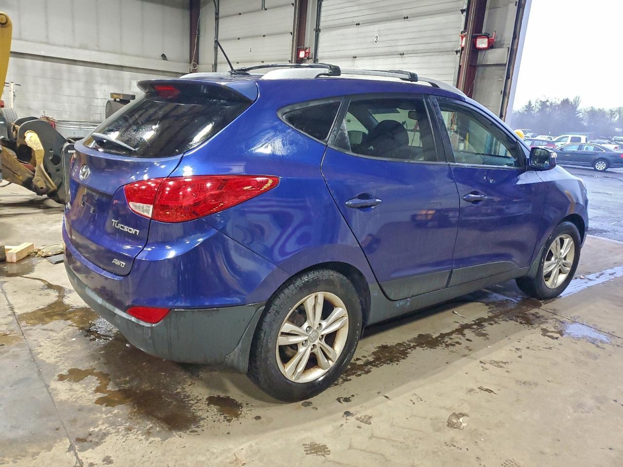 2012 HYUNDAI TUCSON