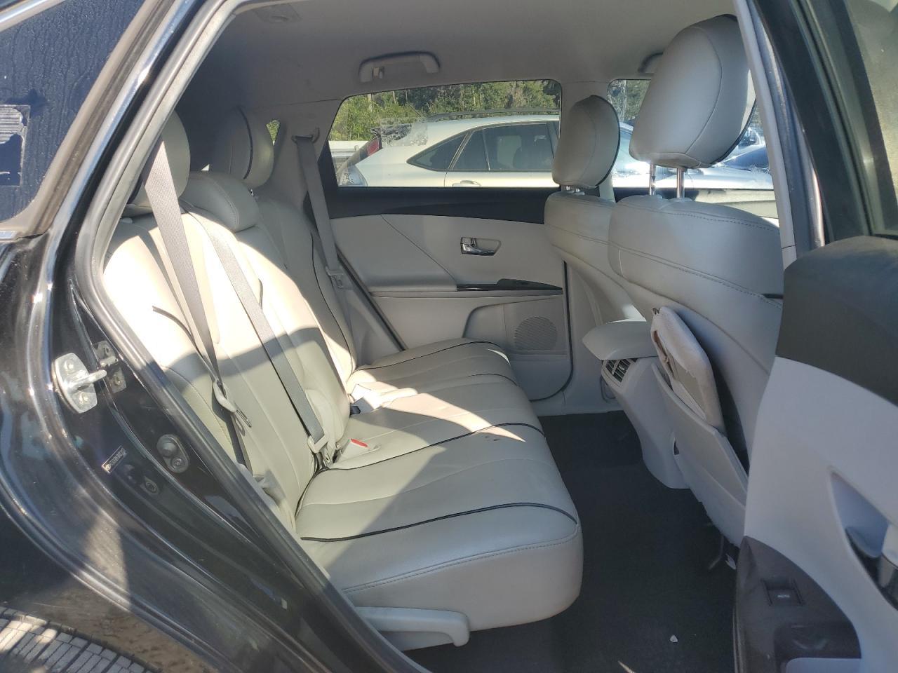 2011 TOYOTA VENZA