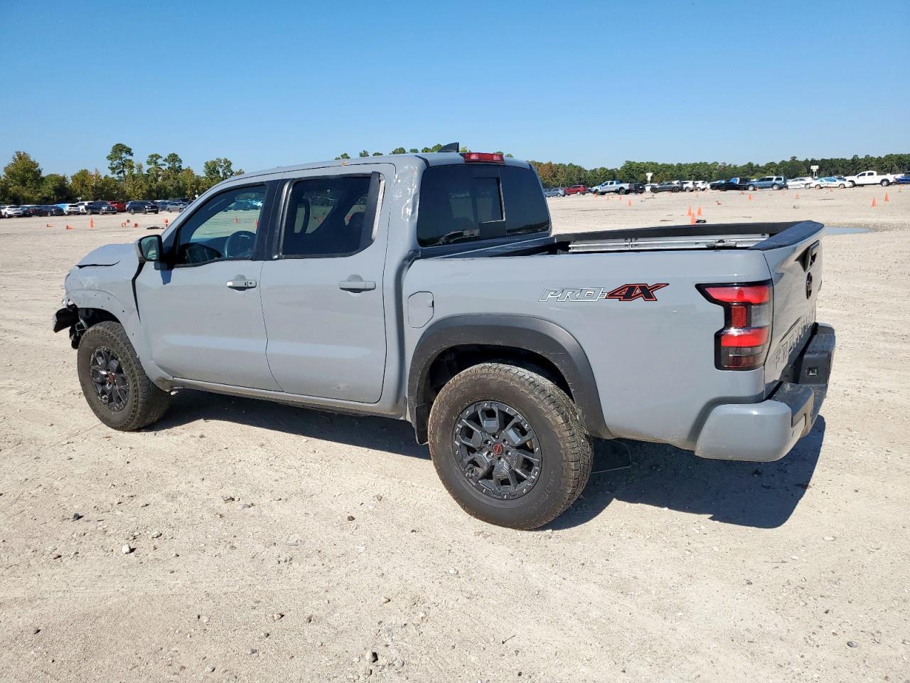 2024 NISSAN Frontier