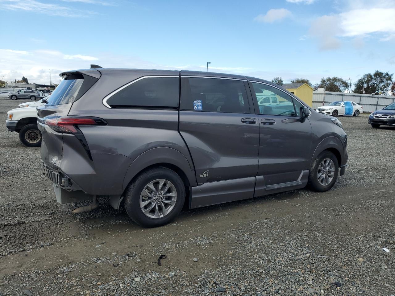 2022 TOYOTA SIENNA