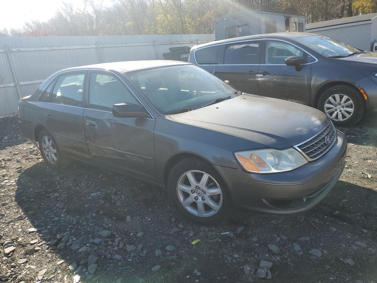 2003 TOYOTA Avalon