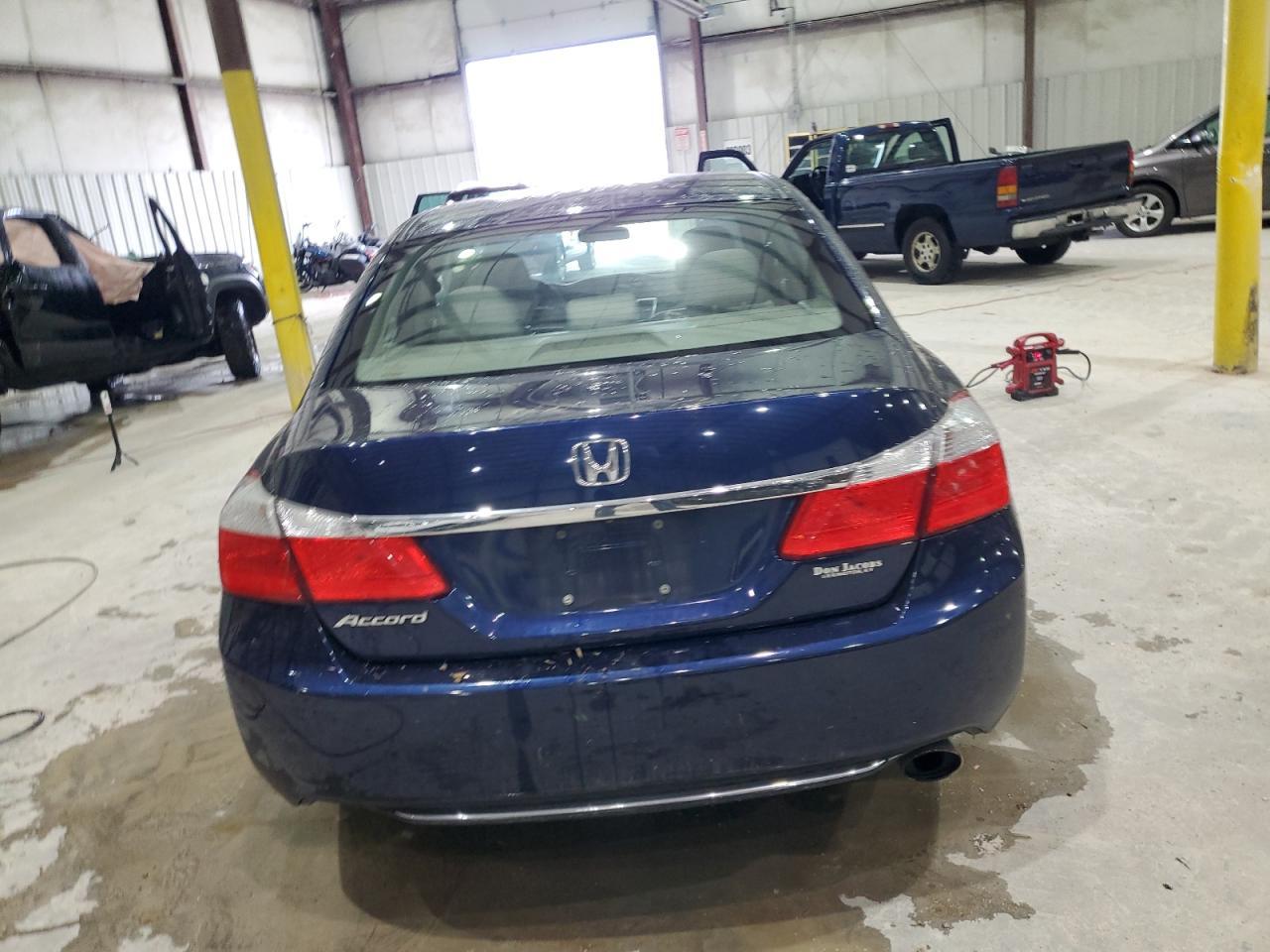 2015 HONDA ACCORD