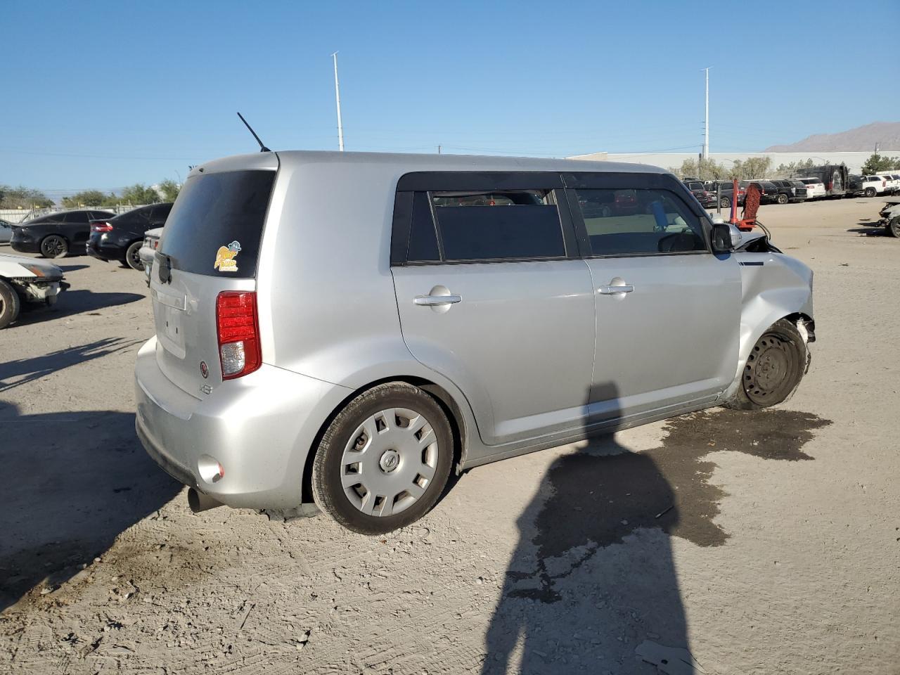 2015 TOYOTA SCION