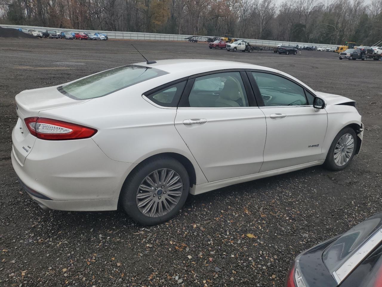 2016 FORD FUSION