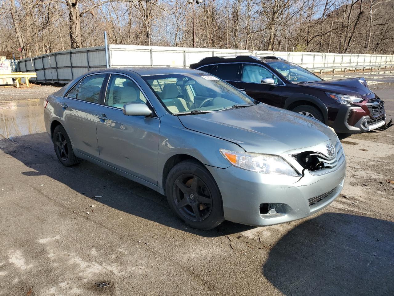 2011 TOYOTA CAMRY